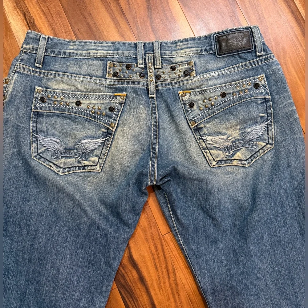 Robin's Jean Distressed Blue Denim with Studs size 42‎
